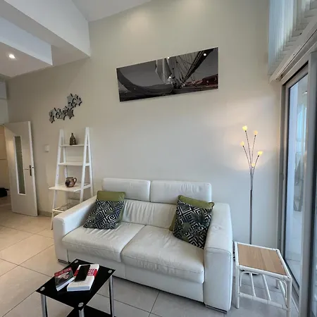 Le Must Cap Hermes, Incroyable Vue Sur Port, T2- Appartement