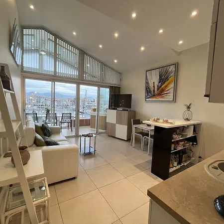 Appartement Le Must Cap Hermes, Incroyable Vue Sur Port, T2- *