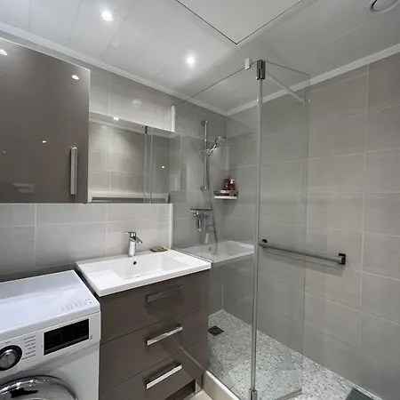 Le Must Cap Hermes, Incroyable Vue Sur Port, T2- Apartamento *