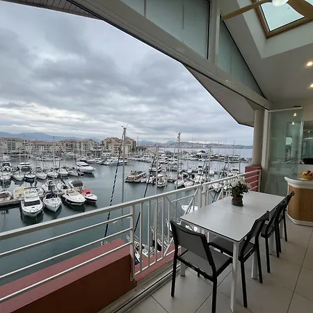 Le Must Cap Hermes, Incroyable Vue Sur Port, T2- Apartamento *