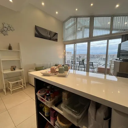 아파트 Le Must Cap Hermes, Incroyable Vue Sur Port, T2- *